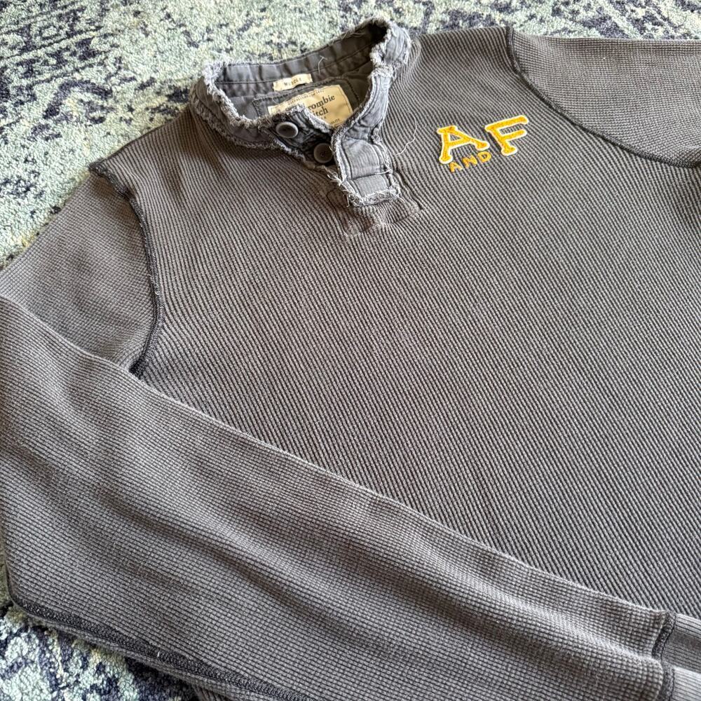 Y2K Skater Grunge Streetwear Abercrombie Thermal Waffle Knit Distressed Casual